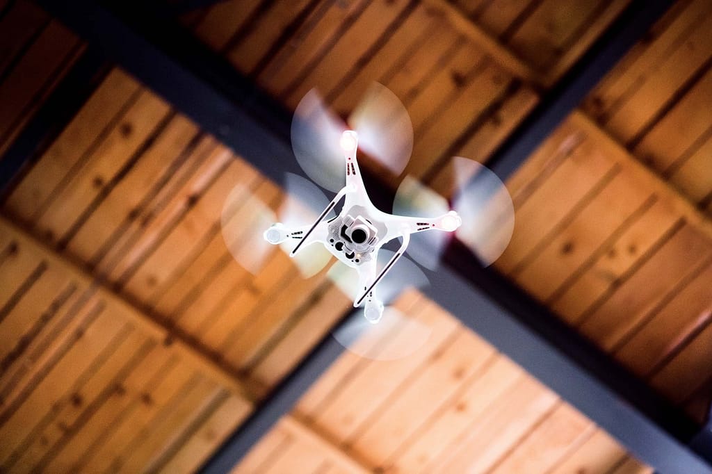 vuelo interior con dron